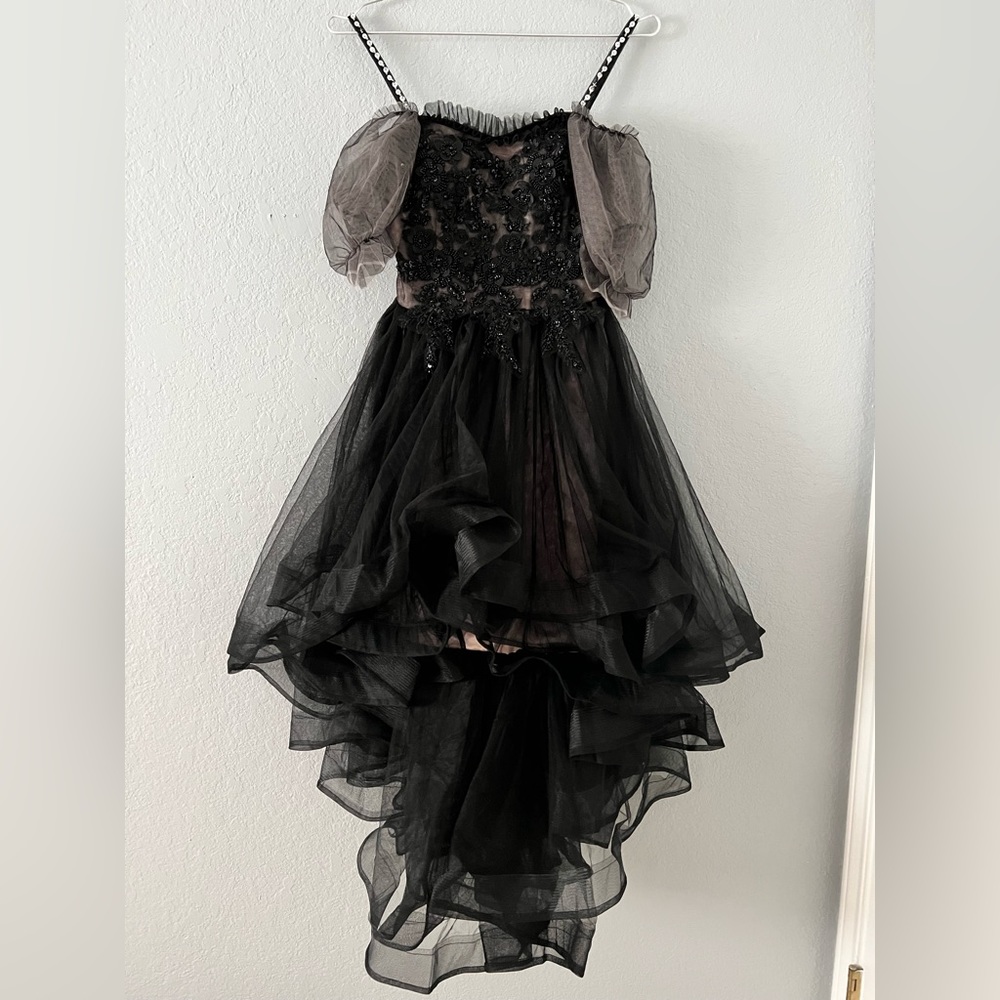 PROM DRESS M